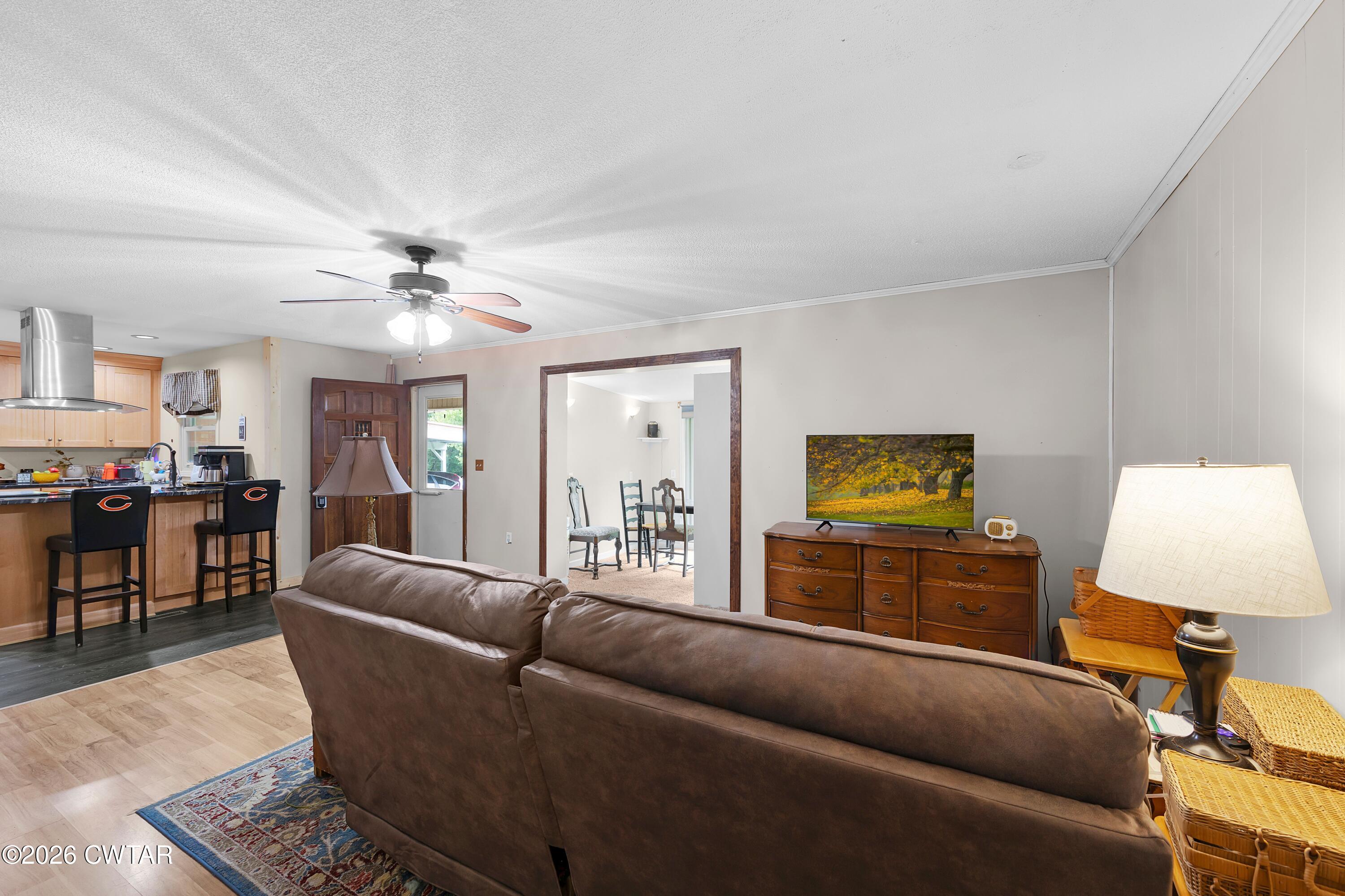 Ivey living2