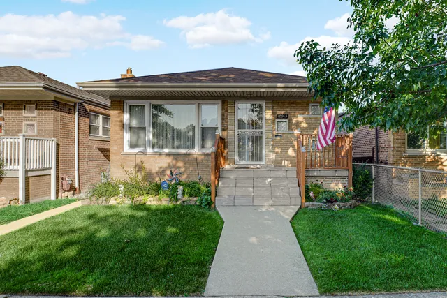 $257,000 | 10915 South Mackinaw Avenue, Chicago, IL 60617