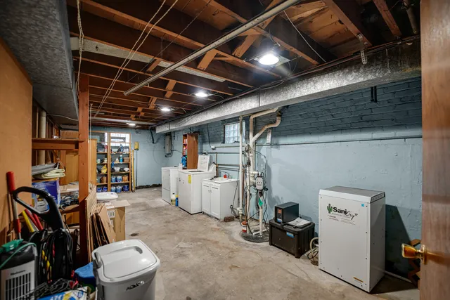 $257,000 | 10915 South Mackinaw Avenue, Chicago, IL 60617