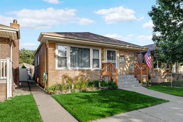 $257,000 | 10915 South Mackinaw Avenue, Chicago, IL 60617