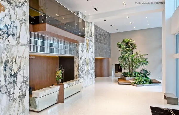 $6,400 | 2020 North Bayshore Drive, Unit 805, Miami, FL 33137