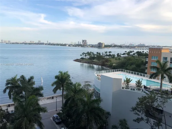 $6,400 | 2020 North Bayshore Drive, Unit 805, Miami, FL 33137