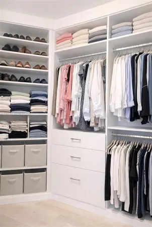 $6,400 | 2020 North Bayshore Drive, Unit 805, Miami, FL 33137