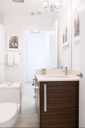 $6,400 | 2020 North Bayshore Drive, Unit 805, Miami, FL 33137