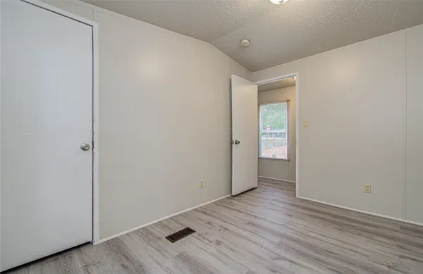 $1,400 | 13704 Lookout Court, Willis, TX 77318