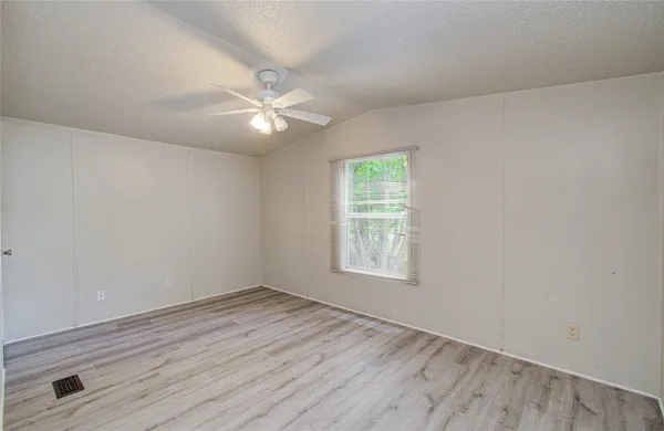 $1,400 | 13704 Lookout Court, Willis, TX 77318