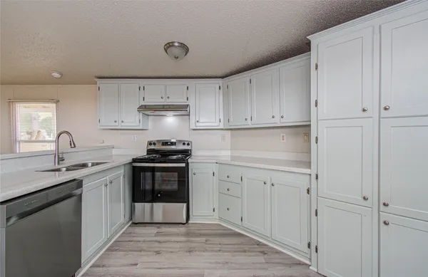 $1,400 | 13704 Lookout Court, Willis, TX 77318