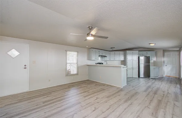 $1,400 | 13704 Lookout Court, Willis, TX 77318