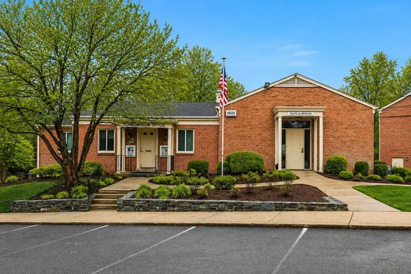 $325,000 | 10636 Montrose Avenue, Unit 101, Bethesda, MD 20814