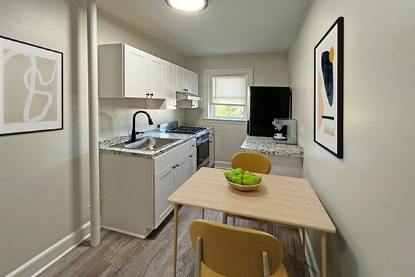 95 Adams Street, Unit 3 Waltham, MA 02453 - Photo 2 of 11