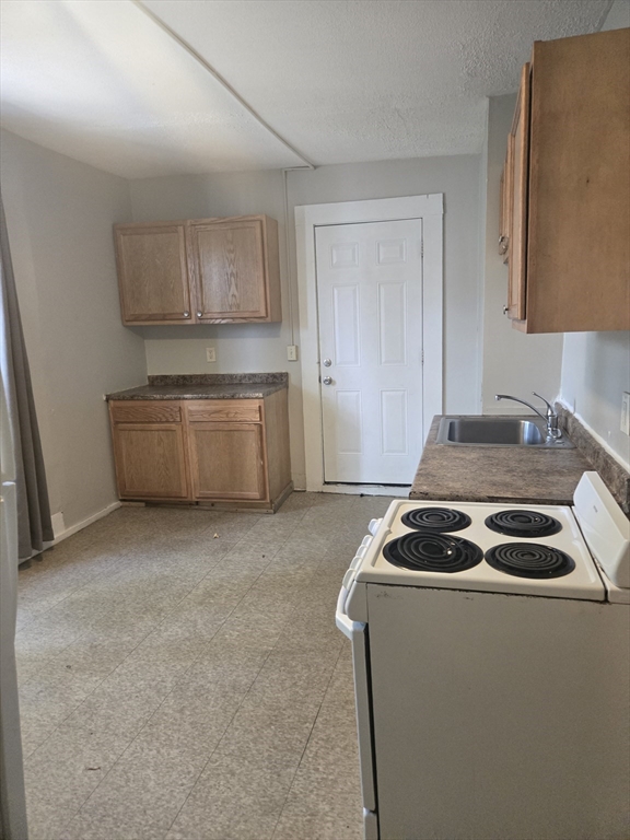 529 Union Street, Unit 1L Springfield, MA 01109 - Photo 9 of 11