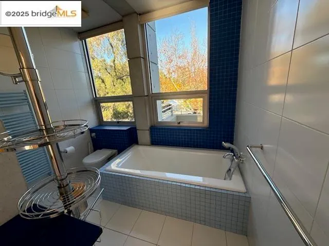 $7,688,880 | 4000 Manzana Lane, Palo Alto, CA 94306