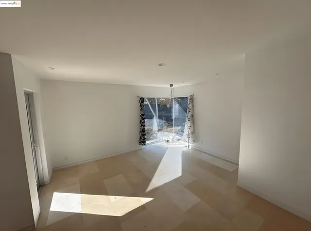 $7,688,880 | 4000 Manzana Lane, Palo Alto, CA 94306