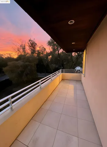 $7,688,880 | 4000 Manzana Lane, Palo Alto, CA 94306