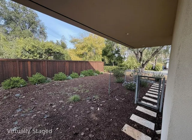 $7,688,880 | 4000 Manzana Lane, Palo Alto, CA 94306