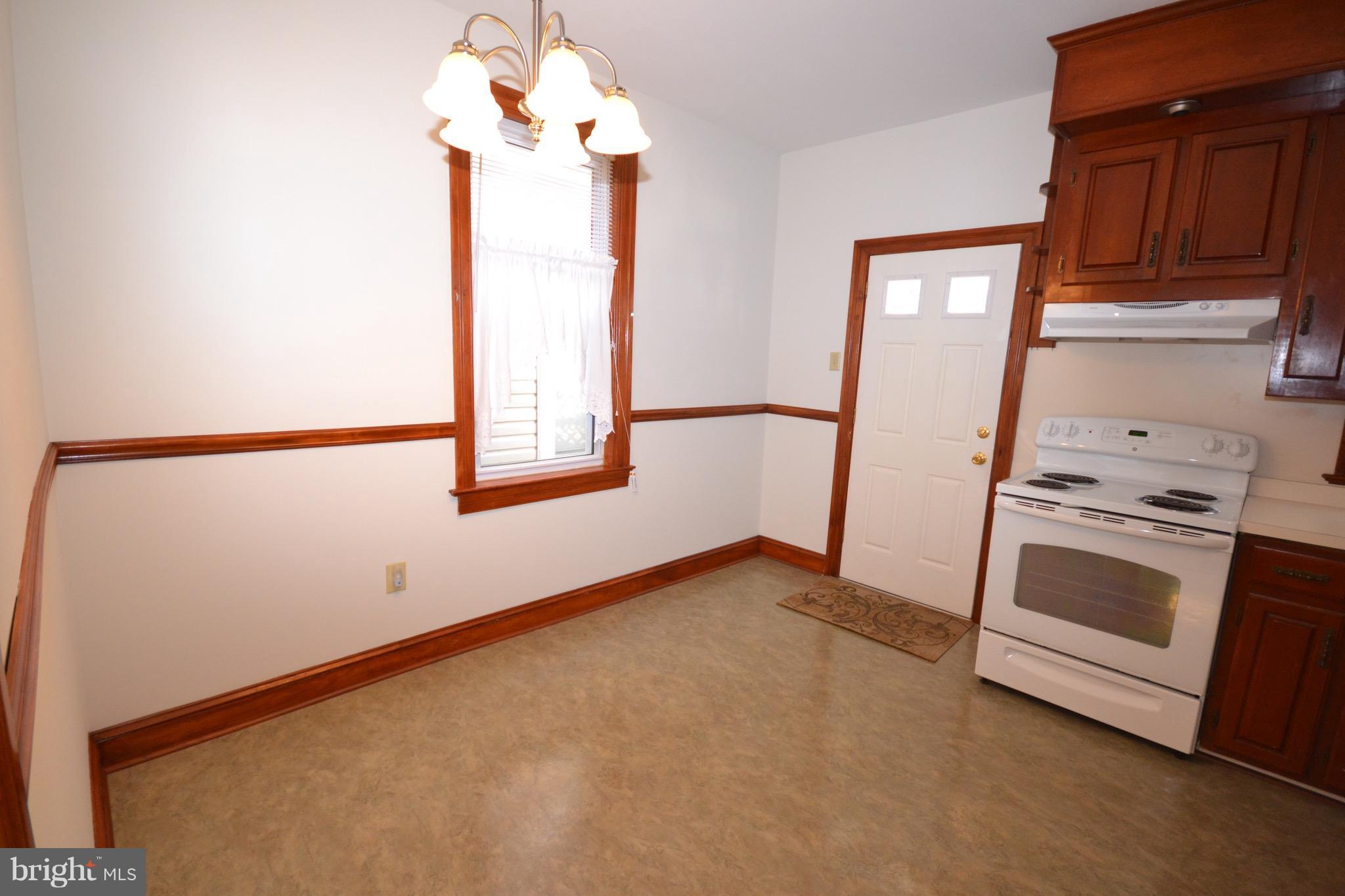 615 West Church Street Hagerstown, MD 21740 - Photo 5 of 15 Kitchen