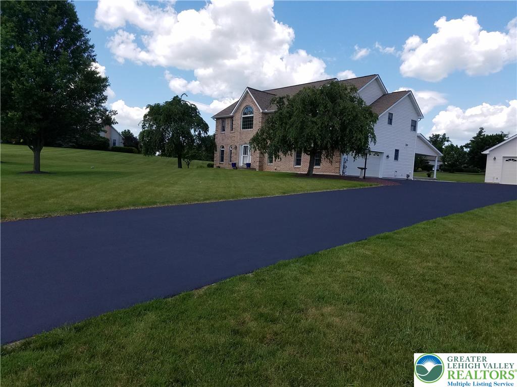 362 Nolf Road Nazareth, PA 18064 - Photo 2 of 45