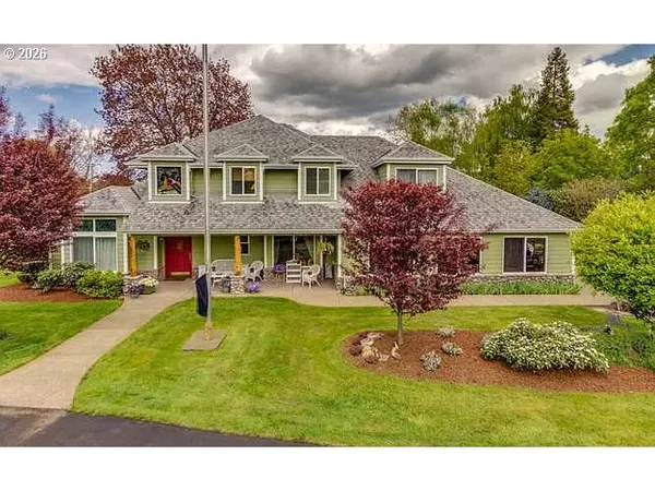 $775,000 | 705 North Molalla Avenue, Molalla, OR 97038