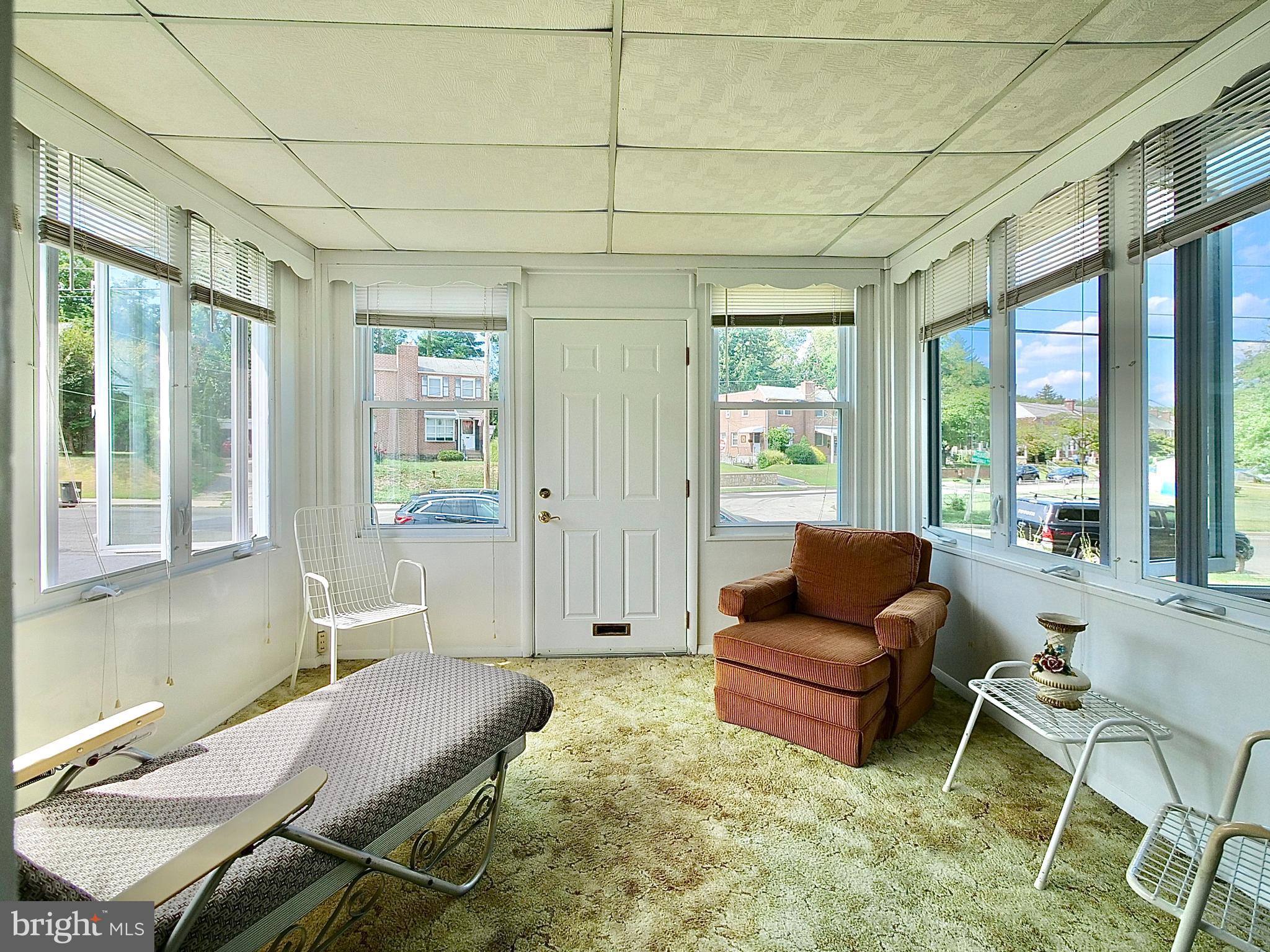 122 Marshall Road Lansdowne, PA 19050 - Photo 6 of 40 Seasonal Sun Room