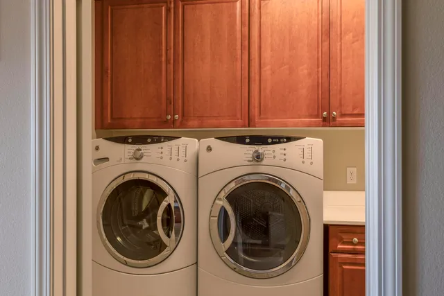 a view of a washer and dryer