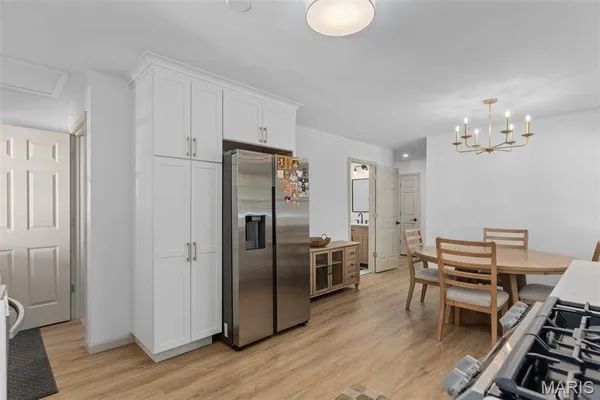 $259,900 | 1227 West Henry Street, Staunton, IL 62088