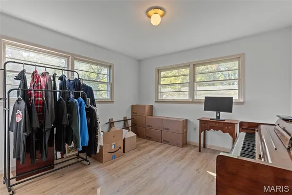 $259,900 | 1227 West Henry Street, Staunton, IL 62088