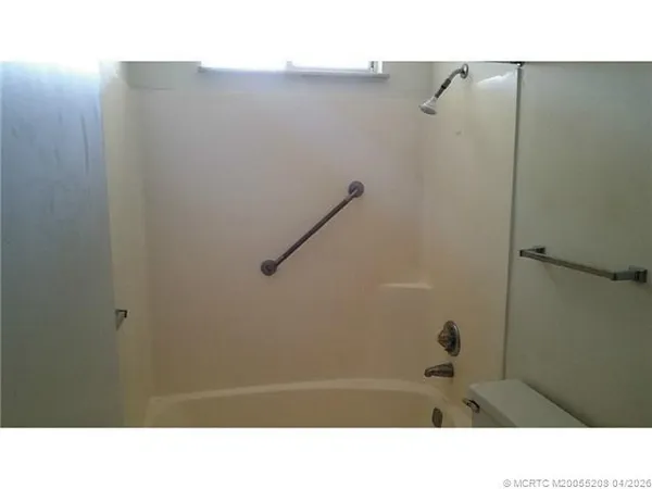 $1,200 | 1510 Northeast 12th Terrace, Unit E13, Jensen Beach, FL 34957