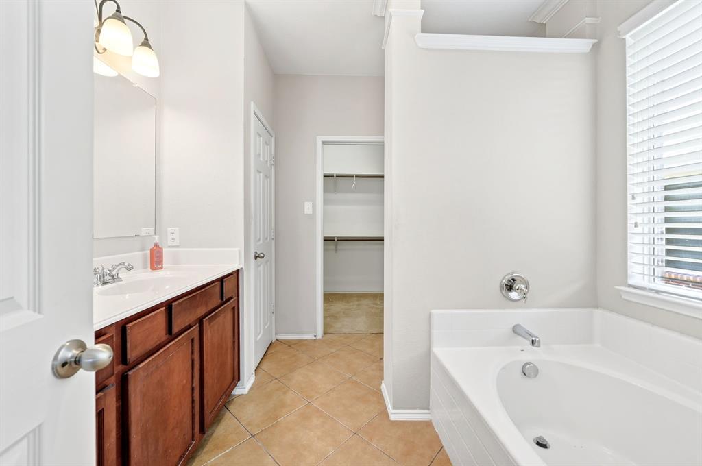 1016 Weeson Road Forney, TX 75126 - Photo 25 of 40 Gallery Image 25
