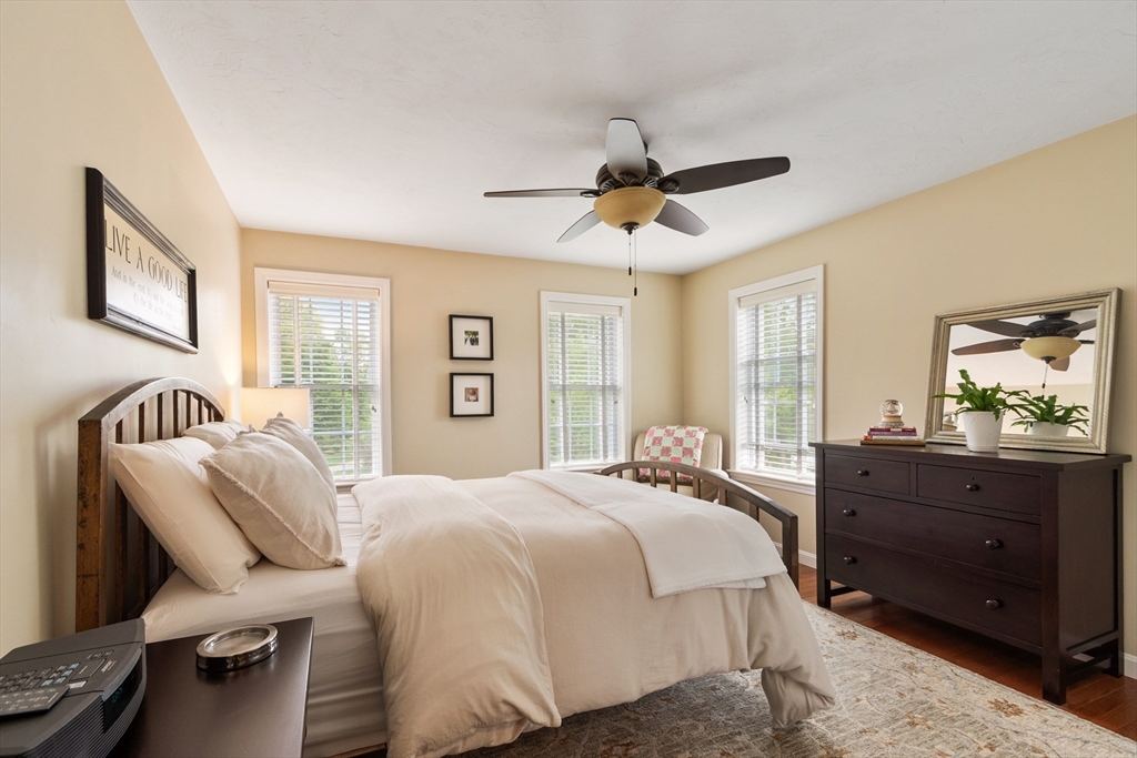 571 Northfield Road Lunenburg, MA 01462 - Photo 10 of 32