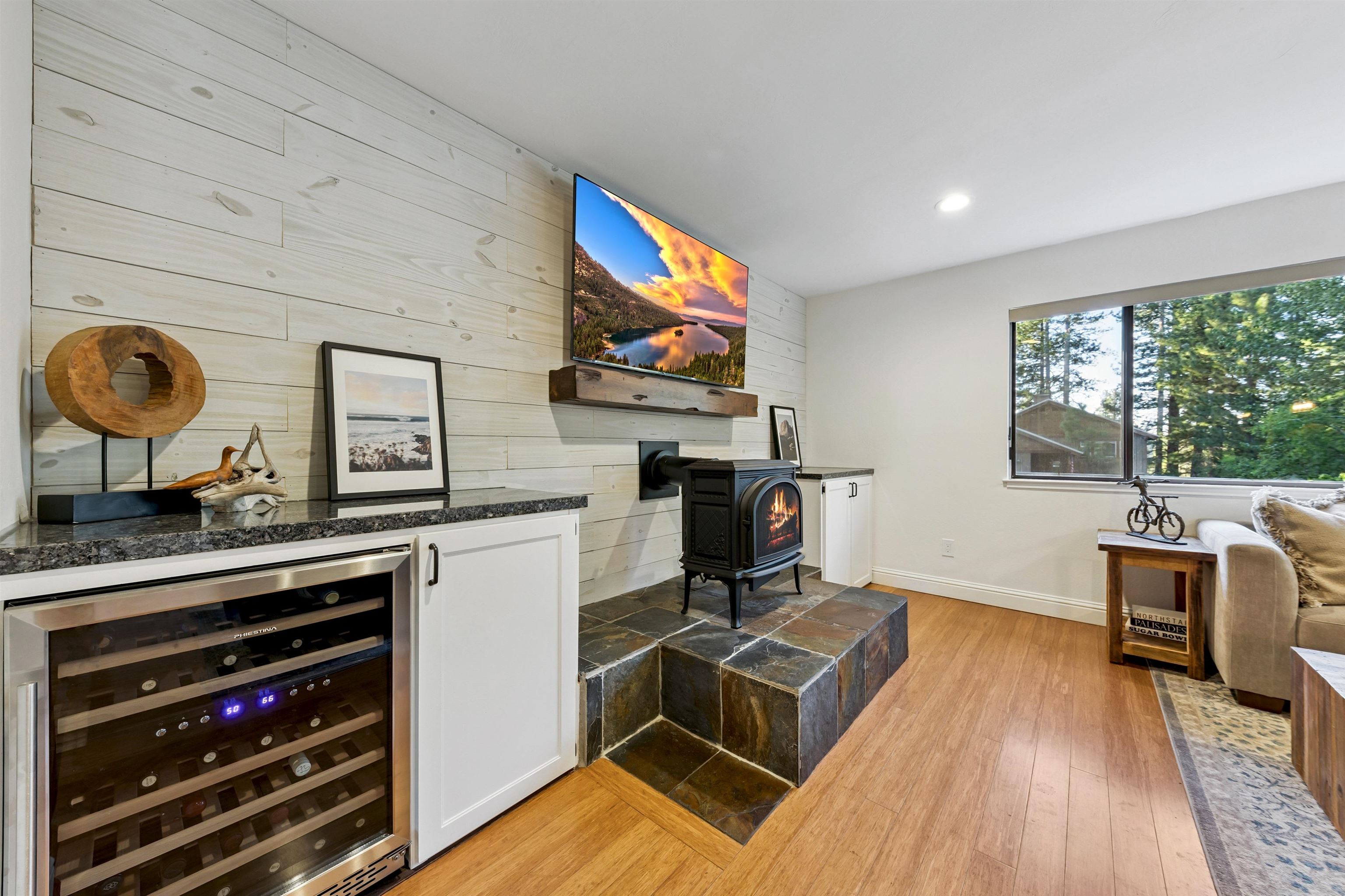 10895 Jeffery Pine Road Truckee, CA 96161 - Photo 11 of 28