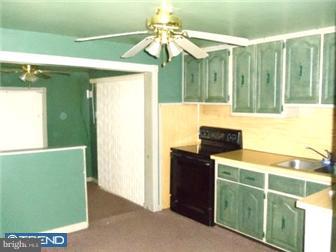 942 Jarvis Road Sicklerville, NJ 08081 - Photo 3 of 9 Kitchen