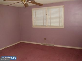 942 Jarvis Road Sicklerville, NJ 08081 - Photo 4 of 9 Bedroom 2
