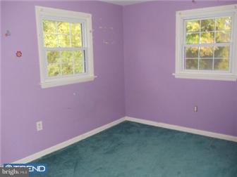 942 Jarvis Road Sicklerville, NJ 08081 - Photo 6 of 9 Bedroom 4