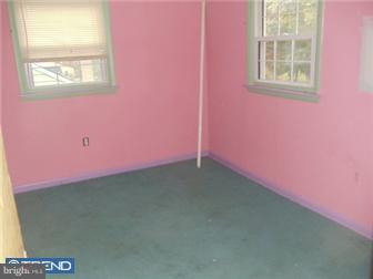 942 Jarvis Road Sicklerville, NJ 08081 - Photo 7 of 9 Bedroom