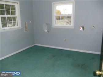 942 Jarvis Road Sicklerville, NJ 08081 - Photo 8 of 9 Bedroom - Main