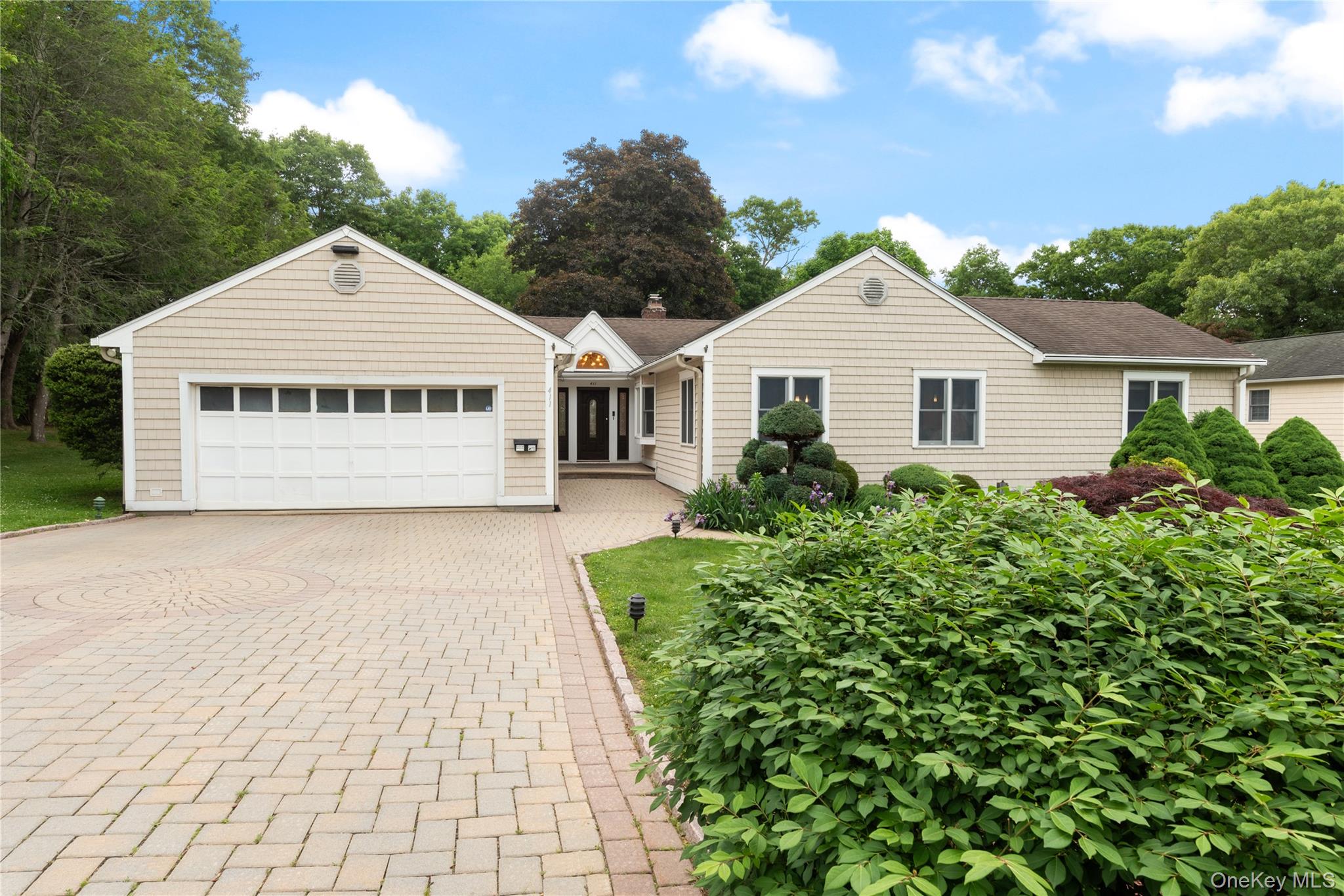 411 South Chelsea Road White Plains, NY 10603 - Photo 3 of 36