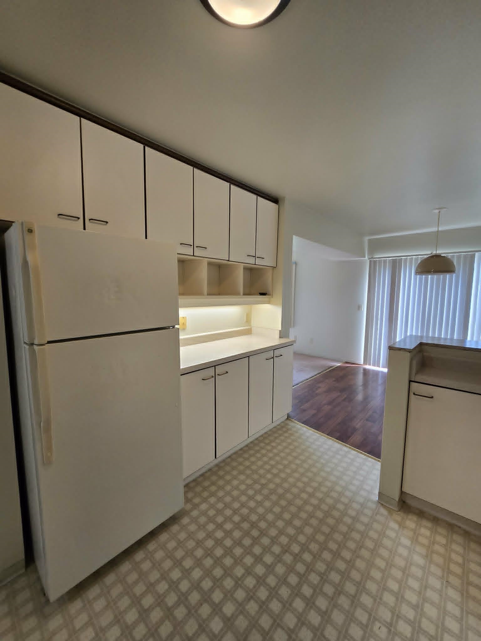 722 North Hawthorne Drive Appleton, WI 54915 - Photo 8 of 20