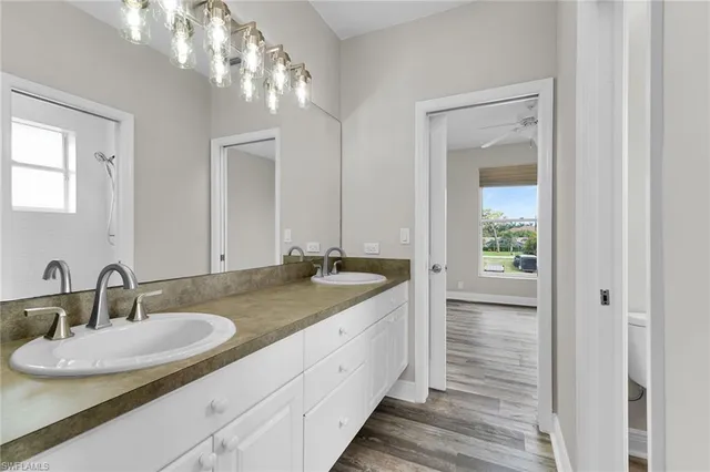 $1,250,000 | 4975 Mederia Lane, Estero, FL 33928