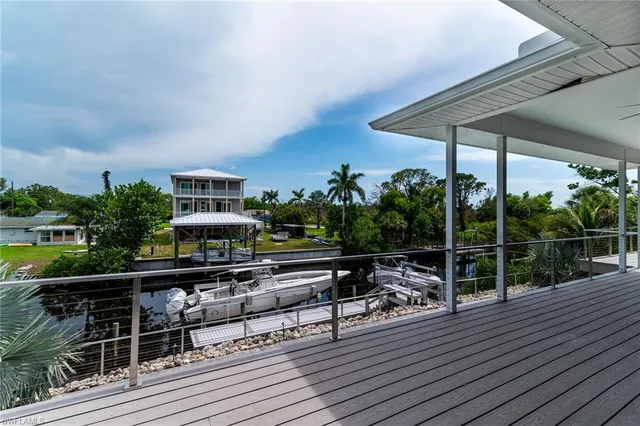 $1,250,000 | 4975 Mederia Lane, Estero, FL 33928