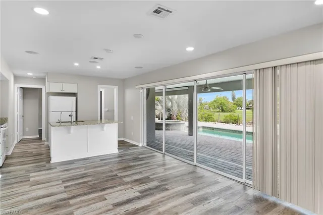 $1,250,000 | 4975 Mederia Lane, Estero, FL 33928