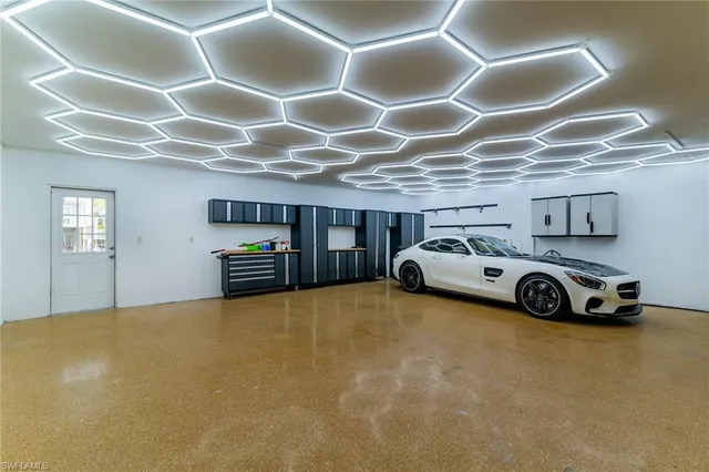 $1,250,000 | 4975 Mederia Lane, Estero, FL 33928