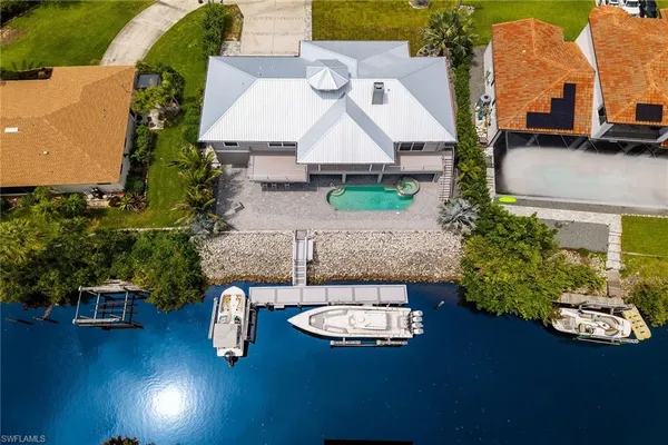 an aerial view of multiple house