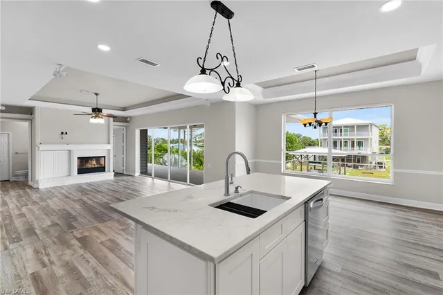 $1,250,000 | 4975 Mederia Lane, Estero, FL 33928