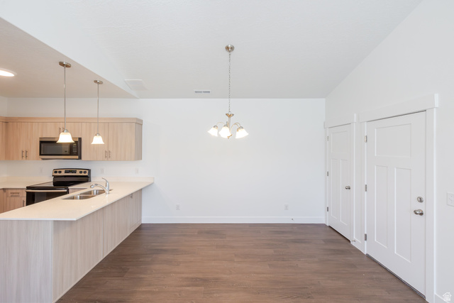 4668 Olive Avenue, Unit T304 Mapleton, UT 84664 - Photo 13 of 16