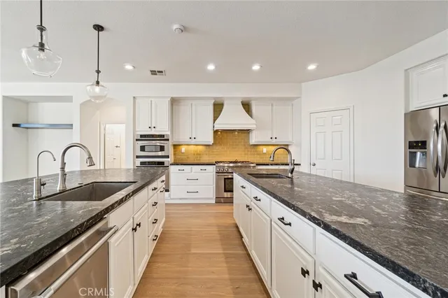 $1,300,000 | 29158 Mission Trail Lane, Valencia, CA 91354