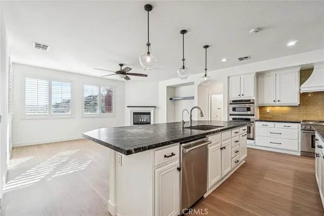 $1,300,000 | 29158 Mission Trail Lane, Valencia, CA 91354