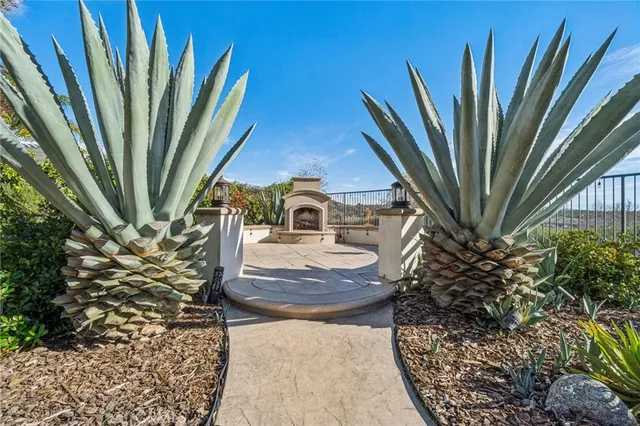 $1,300,000 | 29158 Mission Trail Lane, Valencia, CA 91354