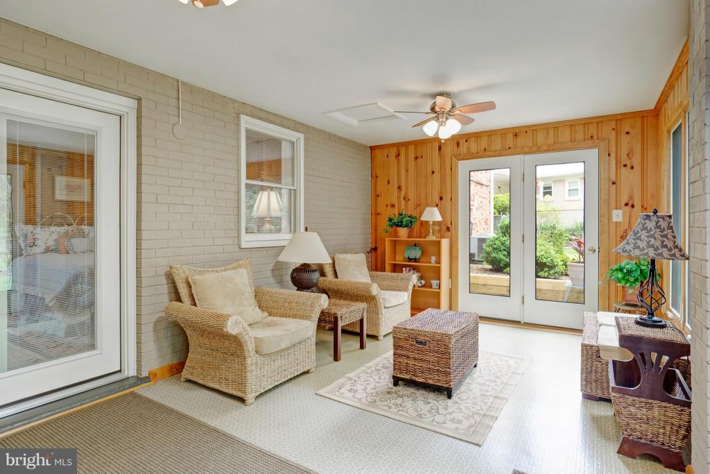 1437 Layman Street McLean, VA 22101 - Photo 6 of 19 Interior (General)