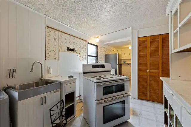 $100,000 | 511 South Main Street, La Monte, MO 65337