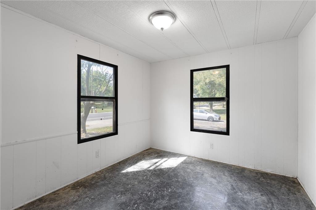 511 South Main Street La Monte, MO 65337 - Photo 20 of 35